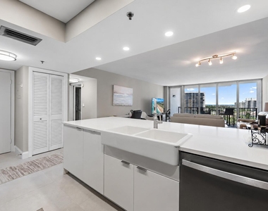 4750 S Ocean Boulevard - Photo Thumbnail 2