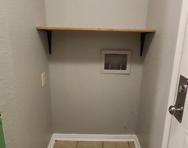 6721 Loma Vista Drive - Photo Thumbnail 11