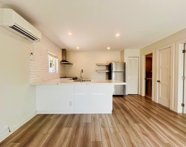 1215 Ne 17th Avenue - Photo Thumbnail 14
