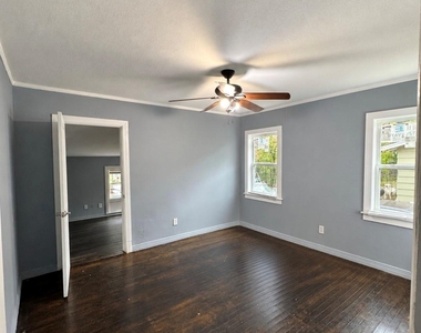 1730 Seevers Avenue - Photo Thumbnail 9