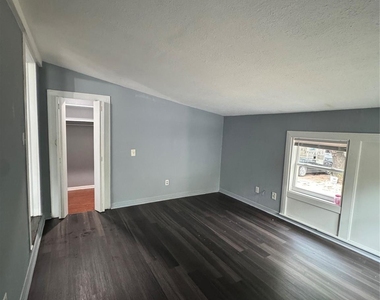 1730 Seevers Avenue - Photo Thumbnail 10