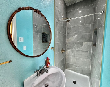 829 John Peter Way - Photo Thumbnail 6