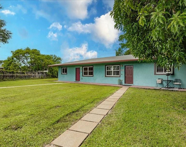 5201 Nw 17th Court - Photo Thumbnail 1