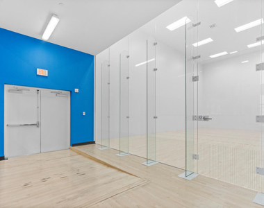 851 Ne 1st Avenue - Photo Thumbnail 34