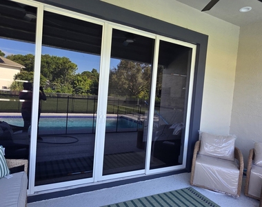 196 Sw Paar Drive - Photo Thumbnail 14