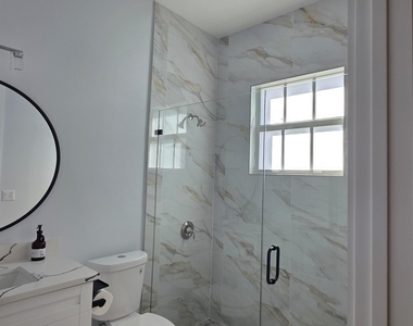 196 Sw Paar Drive - Photo Thumbnail 28