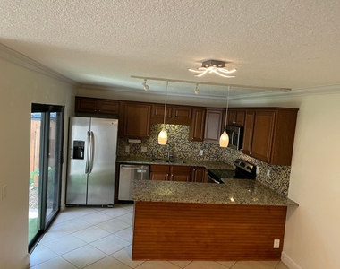 3008 San Clara Drive - Photo Thumbnail 1