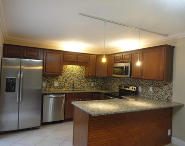 3008 San Clara Drive - Photo Thumbnail 3