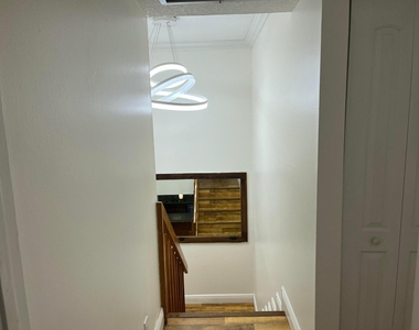 3008 San Clara Drive - Photo Thumbnail 7