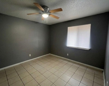6108 Abrams Road - Photo Thumbnail 3