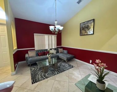 2562 Sw Mcdonald Street - Photo Thumbnail 13