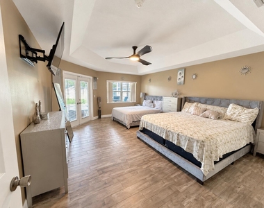 2562 Sw Mcdonald Street - Photo Thumbnail 5