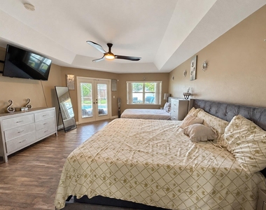2562 Sw Mcdonald Street - Photo Thumbnail 6