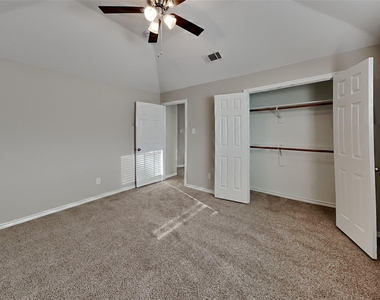1621 Churchill Lane - Photo Thumbnail 17