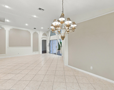 9576 Taormina Street - Photo Thumbnail 14
