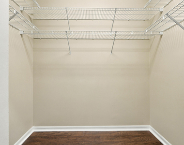 9576 Taormina Street - Photo Thumbnail 31