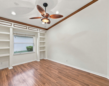 9576 Taormina Street - Photo Thumbnail 38