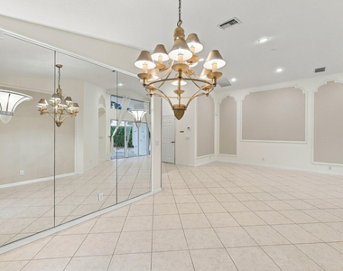 9576 Taormina Street - Photo Thumbnail 15