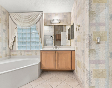9576 Taormina Street - Photo Thumbnail 30