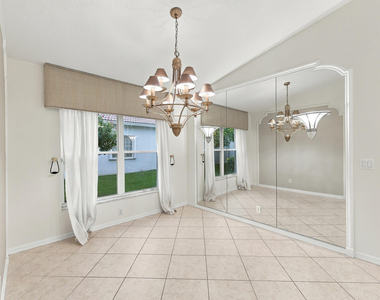 9576 Taormina Street - Photo Thumbnail 11