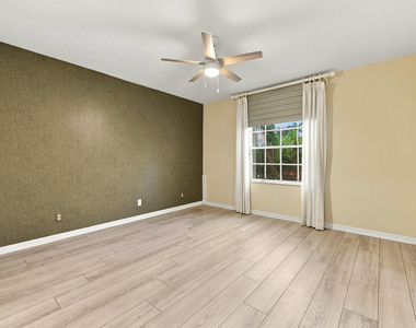 9576 Taormina Street - Photo Thumbnail 32