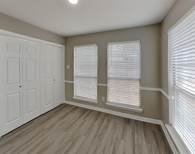 7512 Lake Arrowhead Drive - Photo Thumbnail 5
