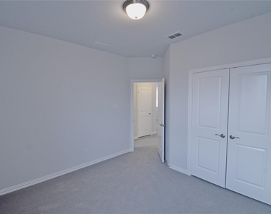 607 Ansley Way - Photo Thumbnail 18