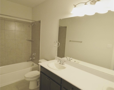 607 Ansley Way - Photo Thumbnail 17