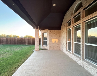 504 Christie Crossing - Photo Thumbnail 31