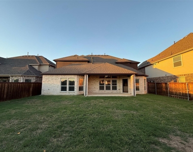 504 Christie Crossing - Photo Thumbnail 30