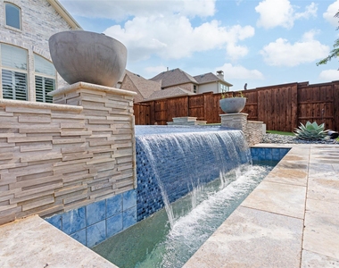 4431 Woodbine Lane - Photo Thumbnail 4