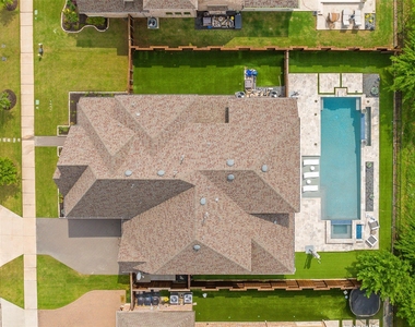 4431 Woodbine Lane - Photo Thumbnail 33