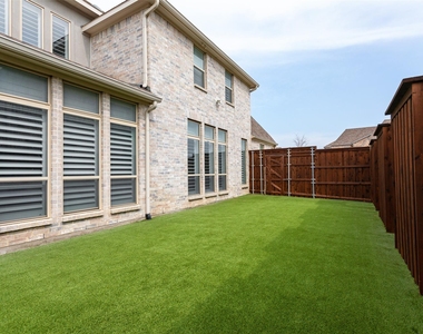 4431 Woodbine Lane - Photo Thumbnail 34