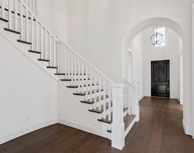 4431 Woodbine Lane - Photo Thumbnail 29
