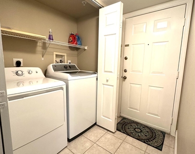 500 N Crestwood Court N - Photo Thumbnail 25