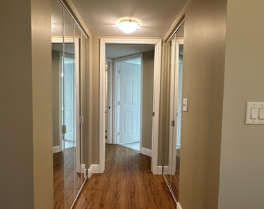 500 N Crestwood Court N - Photo Thumbnail 24
