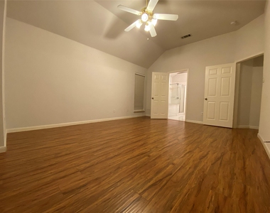 1224 Tanner Drive - Photo Thumbnail 14