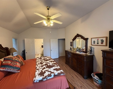1224 Tanner Drive - Photo Thumbnail 13