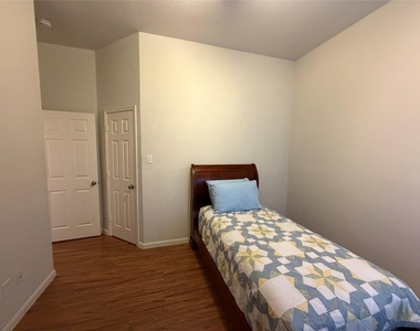 1224 Tanner Drive - Photo Thumbnail 19