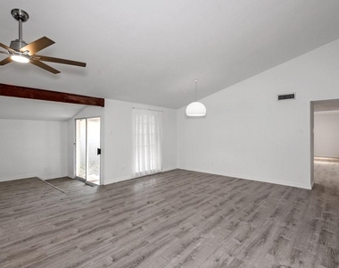 3134 High Plateau Drive - Photo Thumbnail 6