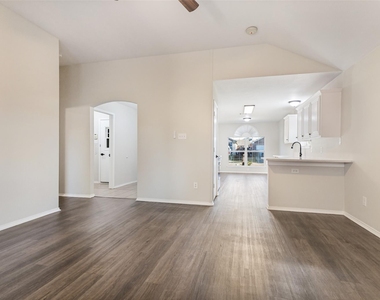 4545 Grainland Court - Photo Thumbnail 8