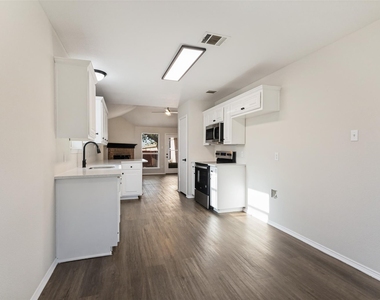 4545 Grainland Court - Photo Thumbnail 11
