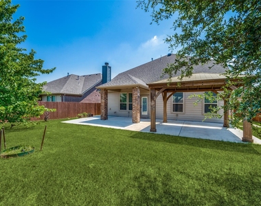 200 Mount Olive Avenue - Photo Thumbnail 30