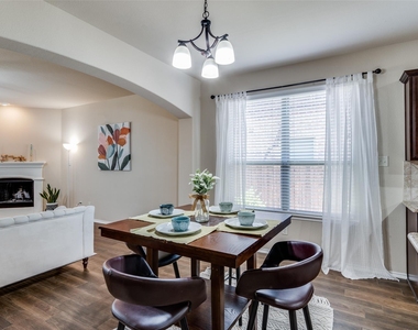 200 Mount Olive Avenue - Photo Thumbnail 6