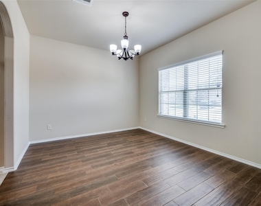 200 Mount Olive Avenue - Photo Thumbnail 13