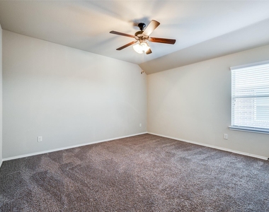 200 Mount Olive Avenue - Photo Thumbnail 23