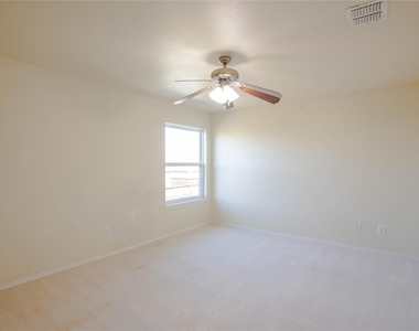 1905 Peppertree Drive - Photo Thumbnail 21
