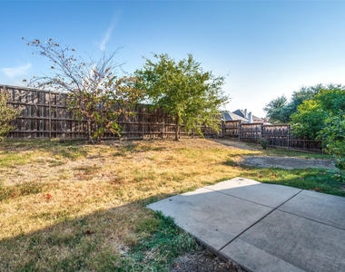 1905 Peppertree Drive - Photo Thumbnail 24