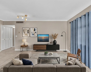 2190 Se 5th Street - Photo Thumbnail 6