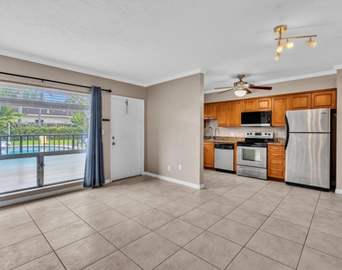 2190 Se 5th Street - Photo Thumbnail 9